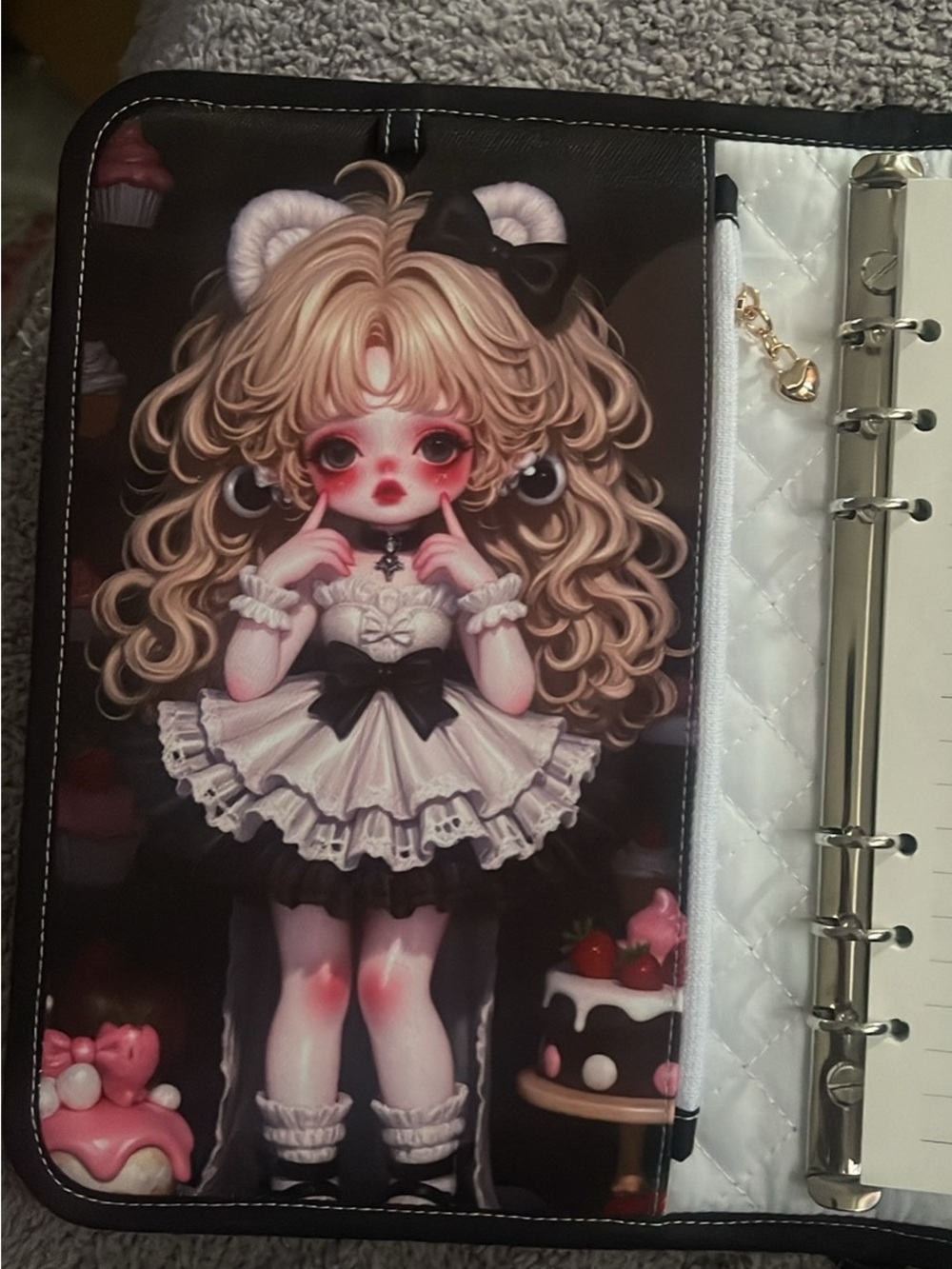 HANDMADE SKULLPANDA BINDER 😍 - Picture 3 of 5